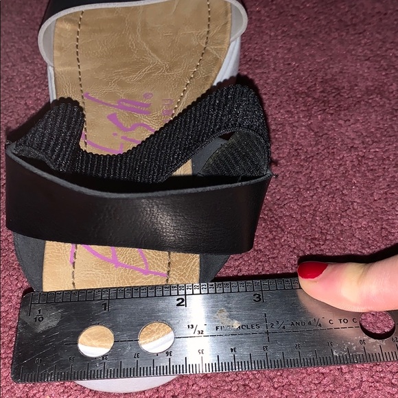 Blowfish Sandals / Slides - Picture 7 of 8